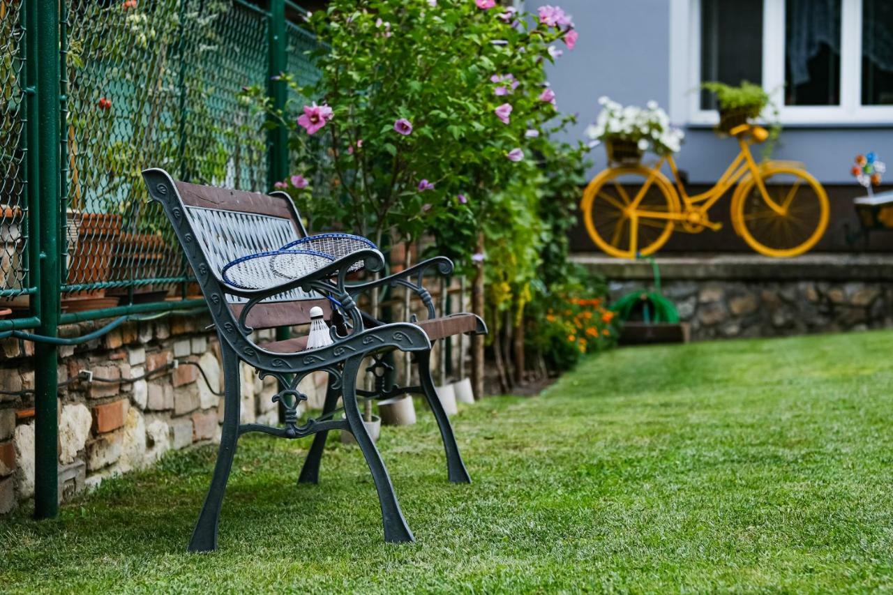 Apartment Livi Mikulov Bagian luar foto